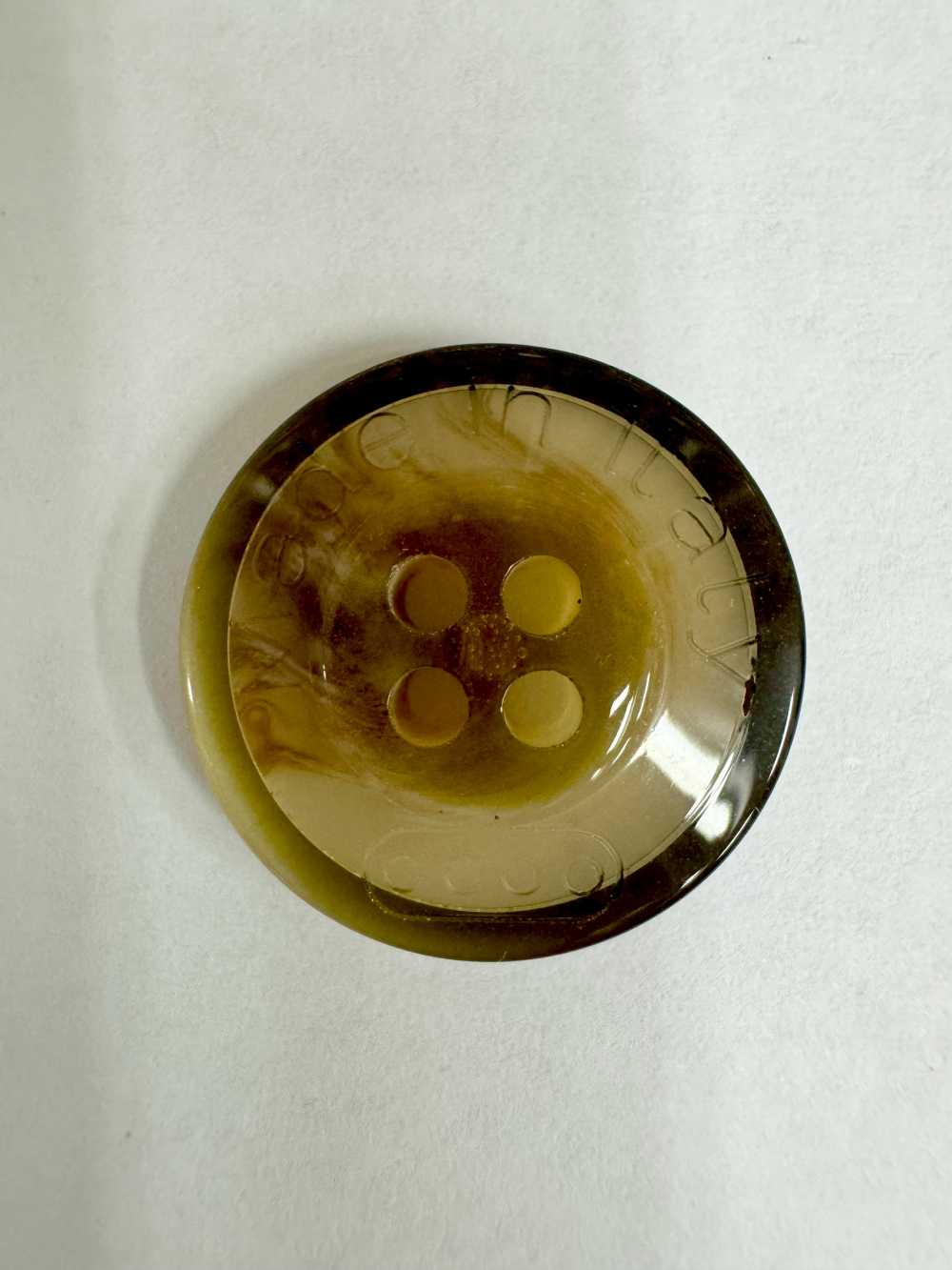 Bottone inciso Made in Italy da 20 mm