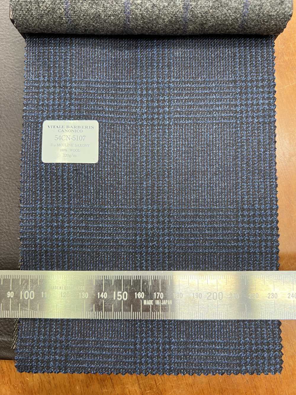 よく見る「芸能人が愛用 54CN5107 CANONICO 21μ MOULINE' SAXONY ブルー グレンチェック ジャケット・アウター