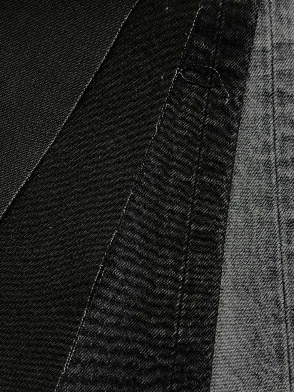 カイハラのロングセラー商品で、ヴィンテージアイテムに見られるような綺麗な綾立ちが特徴です。