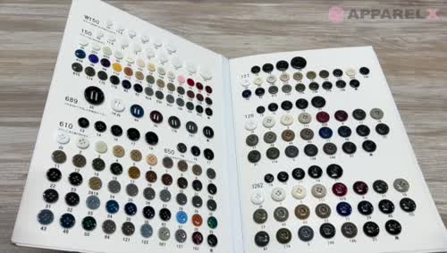 150 Giraffe ユリア樹脂 2つ穴 猫目ボタン ジラフボタン (綾