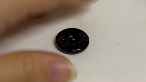 マーブル スーツ・ジャケット向け ポリエステルボタン【アウトレット